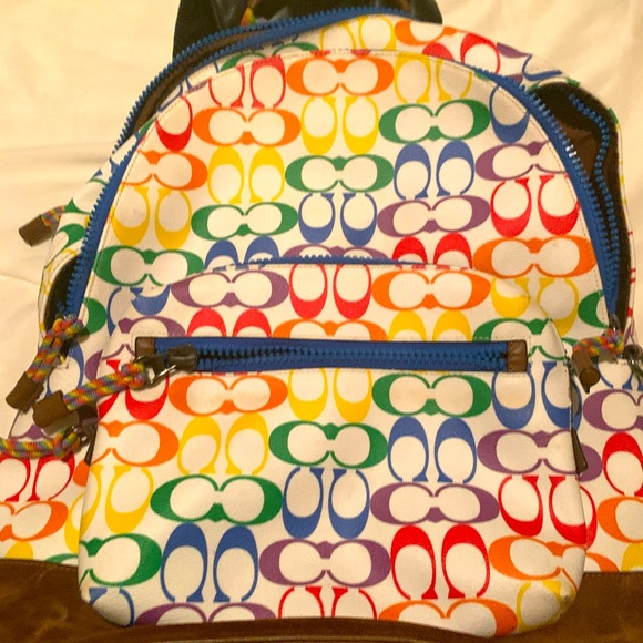 COACH authentic backpack - Picture 1 of 5